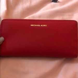 Michael kors wallet